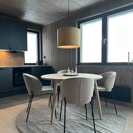 - Penthouse - In/out